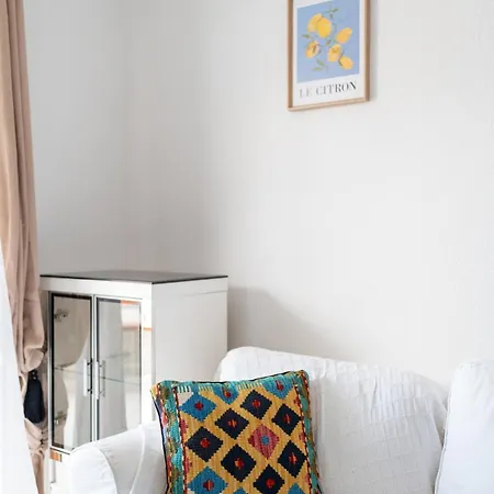 Diamante Azul - Pool & Sea View, Heated Pool Apartment *