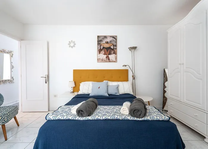 Diamante Azul - Pool & Sea View, Heated Pool Apartment *